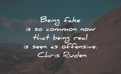 100 Fake People Quotes to Deal with Two-Faced Individuals